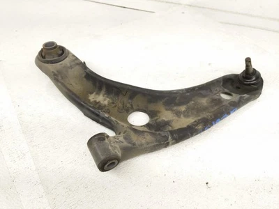 Brazo de control inferior del conductor delantero Toyota Prius C 2012-2019 48069-59135 Foto 1 de 4