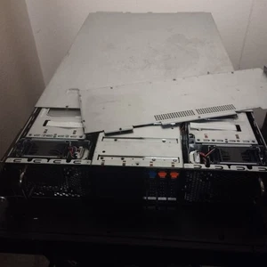 GPU HPC/AI 2U Rackserver 10 GPU GEN4 Slots Inklusive 6x RTX u. 4x Tesla GPUs - Bild 1 von 16
