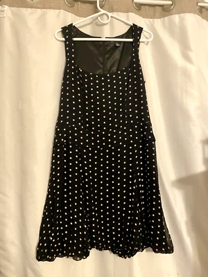 Vestido de bolinhas INC preto e branco com saia bolha tamanho 12 100% seda - Imagem 1 de 4