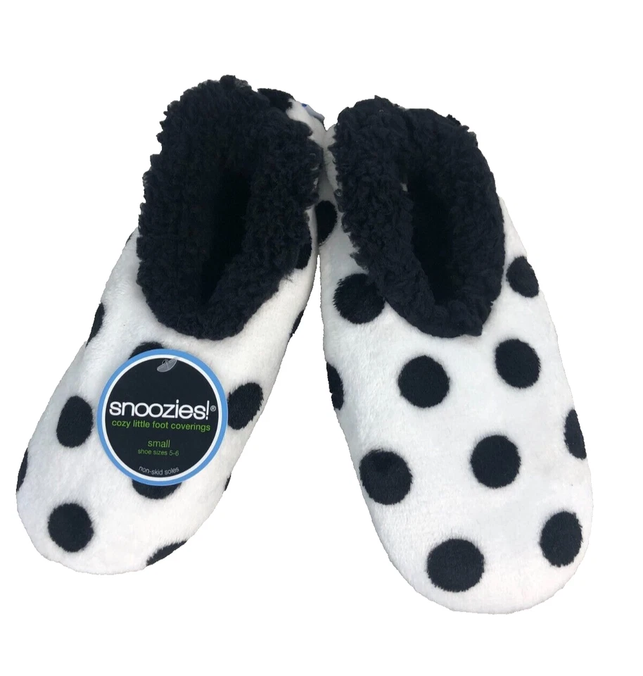 ¡NUEVO CON ETIQUETAS! Snoozies! Acogedoras pantuflas de agarre difuso a lunares blancas y negras talla S 5-6 Foto 1 de 4