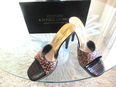 Sandalia DONALD PLINER Metálica de Cuero de Becerro Gator Nueva con Etiquetas Nueva $160 Foto 1 de 4
