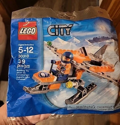 Lego City Arctic Scout (30310) Seaplane w/ Minifigure New in Sealed Polybag - Image 1 of 2