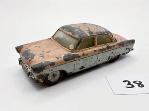 RARE VINTAGE TRIANG SPOT-ON # 100 FORD ZODIAC SALMON PINK/GREY DIECAST TOY CAR - Picture 1 of 5