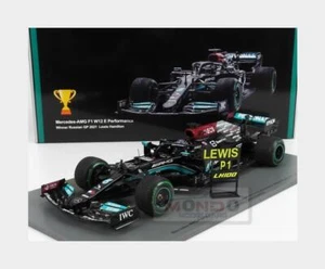 1:18 SPARK Mercedes F1 W12 #44 Winner Sotchi Russia Gp 2021 Hamilton +Pit 18S604 - Picture 1 of 2