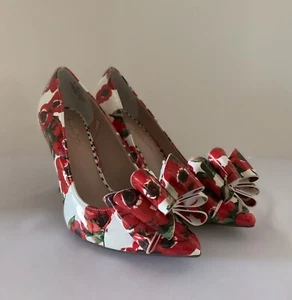 Betsey Johnson Heels White with Red Flowers and Bows Women's Size 5.5 - Picture 1 of 5