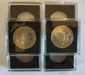 20 Capsule per Monete Capsule Quadrate in Schiuma per 50p £2 e Grande 50p coin - Foto 1 di 3