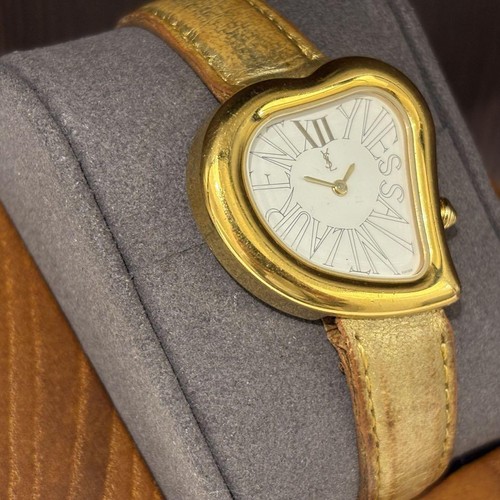 SAINT LAURENT (YSL) Yves Saint Laurent Cuore Donna Oro Quarzo Fascia Oro Funzionante Dal Giappone