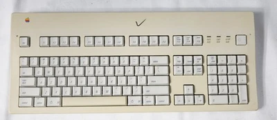 Vintage Apple Extended Keyboard II Macintosh Mac ADB M3501 - Image 1 of 4