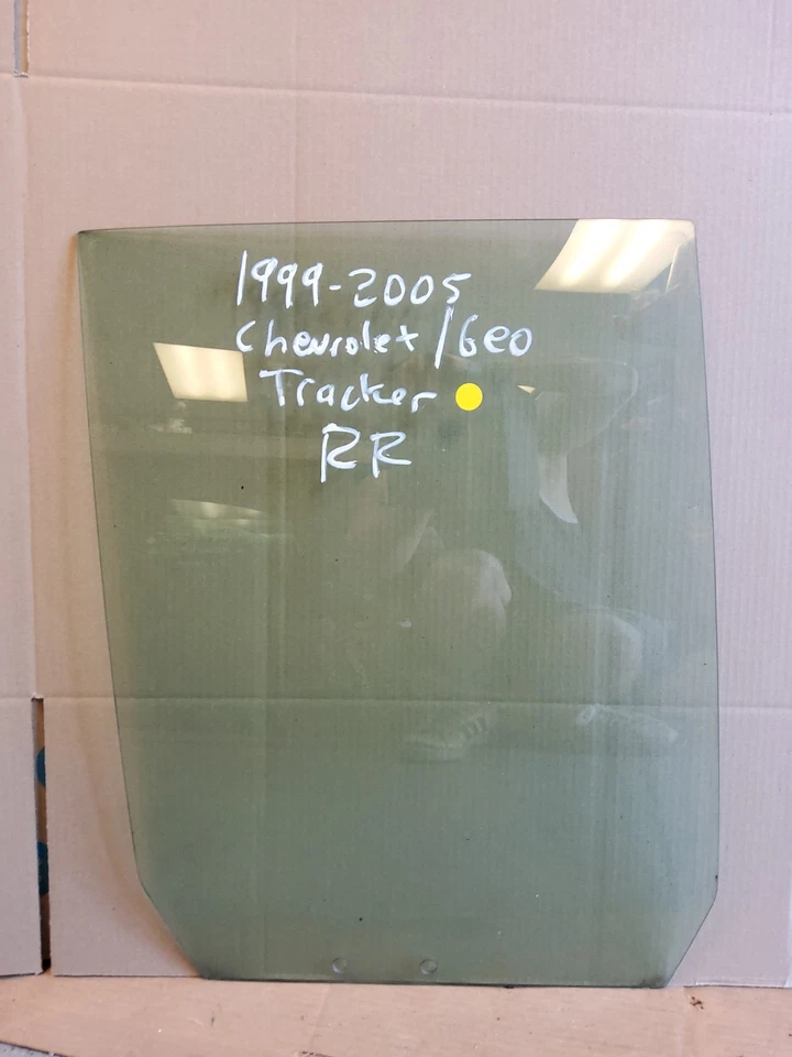 Chevrolet Geo Tracker Grand Vitara 1999-2005 paso puerta trasera derecha ventana vidrio Foto 1 de 1