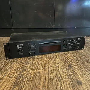 Tascam MD-350 Commercial MD recorder with XLR analog balanced input/output - Picture 1 of 6