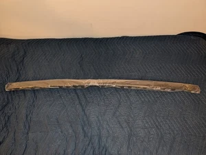 New OEM Old Stock Mopar Rear Bumper Molding 2007-2010 Grand Cherokee 68002109aa - Bild 1 von 4