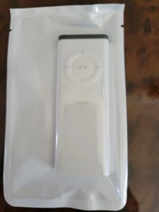 New Genuine Apple Remote Control 603-8731-A Brand New Sealed A1156 - Picture 1 of 2