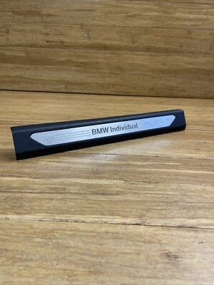 BMW X7 G07 2019-2023 umbral de puerta delantera izquierda cubierta rasguño moldura OEM *NOTA* Foto 1 de 4