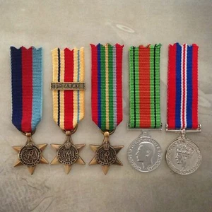 1939-45, AFRICA STAR, PACIFIC, DEFENCE + WAR MEDAL SET | ANTIQUE TONE - Foto 1 di 1