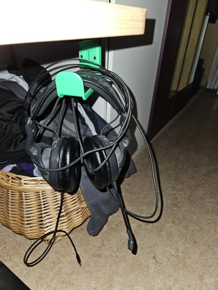 ROCCAT Elo 7.1 USB Gaming Headset - Schwarz (ROC-14-130-02) - Bild 1 von 2