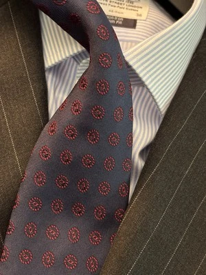 Corbata de seda azul Domenico Vacca SEVEN PLIEGUES NUEVA SIN ETIQUETAS con redondeles rojos hecha a mano en Italia Foto 1 de 4