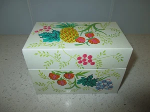 Vintage J CHEN Metal Recipe Box FRUIT Design w/ Variety of Cards ~ CLEAN & NICE! - Picture 1 of 16