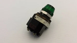 ALLEN BRADLEY 800T-P16G PILOT LIGHT 120V 50/60HZ GREEN SERIES T  - Picture 1 of 4