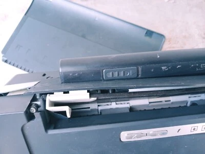 HP OfficeJet H470 Portable Mini Mobile USB / WiFi Printer  TESTED parts - Image 1 of 4