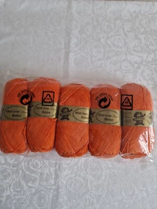 Wolle zum stricken von " Woll Butt" " Balea" 60% Viskose 40% Polyamid . - Bild 1 von 3