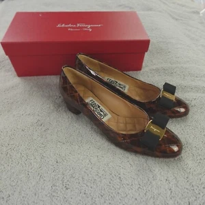 Salvatore Ferragamo Vara Quilted Bow Heels Womens 7 AA Brown Tortoise Patent - Picture 1 of 16