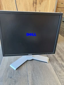 Dell 2007FPb 20" LCD Monitor 1600x1200 DVI VGA S-Video W Stand Retro Gaming - Picture 1 of 11