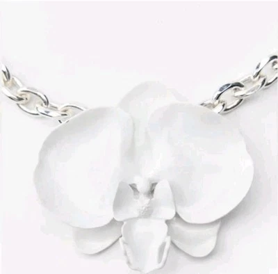 🪷 Zara White Flower Enamel Long Silver Chain Link Necklace Pendant Toggle — 第 1/4 张图片