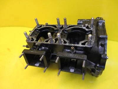 KAWASAKI JET SKI 650 SX TS X2 ENGINE MOTOR CRANKCASE CRANK CASES BLOCK 89-90 - Image 1 of 4