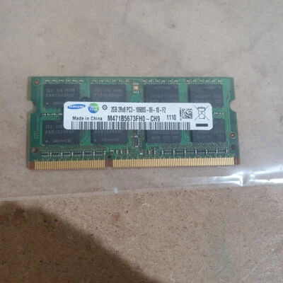 Samsung M471B5673FH0-CH9 2GB 2Rx8 PC3-10600 1333MHz 200-Pin SO-DIMM DDR3 SDRAM - Image 1 of 4