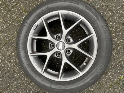 Winterkompletträder: Reifen (Bridgestone 205/55/R16) auf Alufelge BBS 7Jx16H2 - Bild 1 von 4