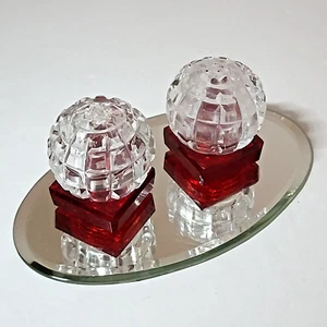 VTG Czechoslovakia Clear Cut Crystal Salt & Pepper Shakers Set 1 x 1.5" Red Base - Picture 1 of 12
