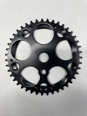 GT DYNO NSX 43 ЗУБА ПЕРЕДНЯЯ РУКОЯТКА BMX ГНЕЗДО ЧЕРНЫЙ HARO ODYSSEY ПОЛОВИНА ЗВЕНА ЦЕПИ  - Изображение 1 из 2