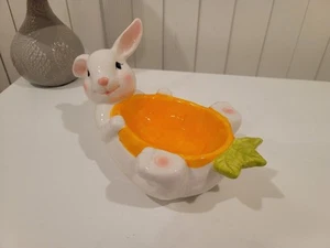 NEW Unique Easter Ceramic Serving Dish/Bowl (Bunny With Carrot) Medium - Picture 1 of 6