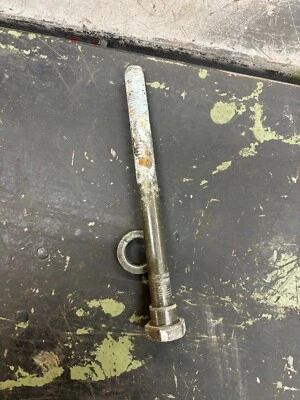 Yamaha - 2002 SX Viper 700 Primary Clutch Bolt	8V0-17647-10-00 RW6554 - Image 1 of 3