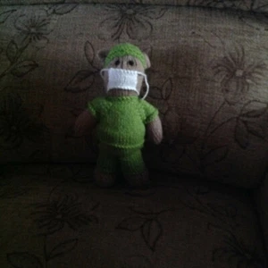Brand new hand knitted "Doctor Bear" with a mask 8 1/2" high - Picture 1 of 3