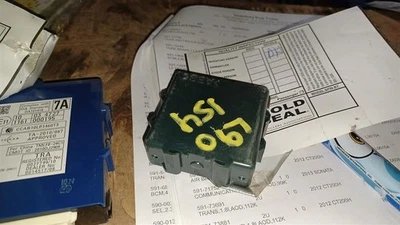 Chasis ECM suspensión TPMS tablero derecho compatible con 11-17 LEXUS CT200H 1973803 Foto 1 de 4