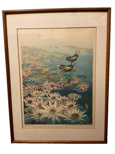 Chizuko Yoshida "Giocando con le ninfee" xilografia arte firmata incorniciata  - Foto 1 di 2