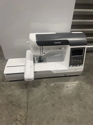 Brother - SE2000 - Computerized Sewing and Embroidery Machine - Image 1 of 4