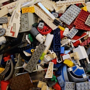 LEGO Bundle 1kg Set Mixed Bricks Parts Pieces From Various Sets - Picture 1 of 2