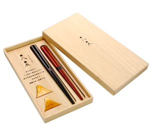 Heizaemon Mt.Fuji Couple Chopsticks and Chopstick Rest Set From Japan /Fedex - Picture 1 of 4