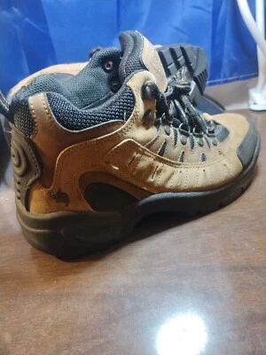 Hiking/Work Boots Women's 7.5 Northwest Territory Very Nice And Comfortable  - Image 1 of 4