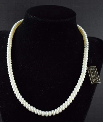 Collar de perlas cultivadas genuinas de ley con bolsa y folleto Foto 1 de 4