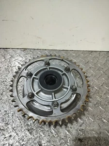 SUZUKI GSXR 600 750 1996-1999 OEM BUJE TRASERO Y MONTAJE DE PIÑÓN - Imagen 1 de 5