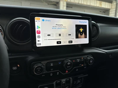 Rádio estéreo veicular Android15 Carplay 64GB para Jeep Wrangler JL Gladiator 2019-2023 - Imagem 1 de 4
