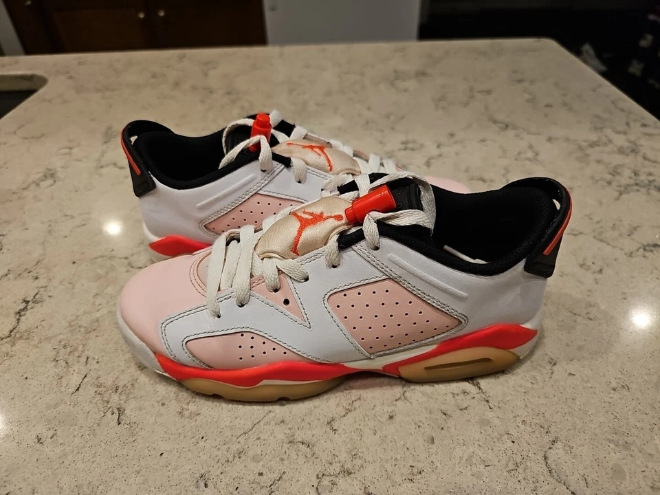 耐克 Air Jordan Retro 6 Low Atmosphere GS 尺码 5Y 女式 6.5 — 第 1/4 张图片