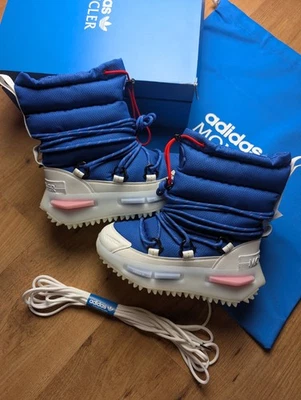 Stivali da neve Moncler x Adidas NMD Mid blu reale/bianco taglia UK 4,5/EU 37 1/3 - Immagine 1 di 4