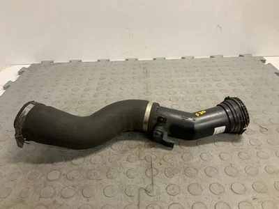 BMW 1 SERIES F20 F21 E SERIES F30 F31 TURBO INTERCOOLER PIPE 7597588 - Image 1 of 4