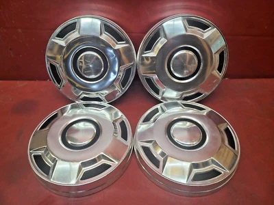 Tapacubos centrales Ford F150 Bronco 1977-1991 plato para perros tapacubos de 1/2 tonelada media tonelada Foto 1 de 4