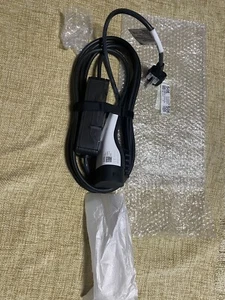 NEW ! GENUINE HYUNDAI EV TUCSON IX35 KONA IONIQ 5 6 PORTABLE HOME GRANNY CHARGER - Picture 1 of 11