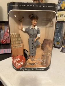 Muñeca Barbie I Love Lucy 1997 Edición Coleccionista Lucy Does a TV Commercial Episode - Imagen 1 de 2